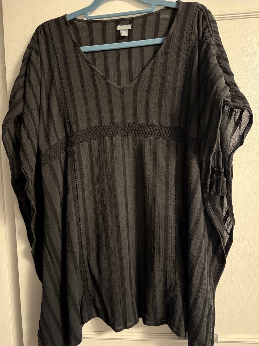 Aerie Beach cover up Black V‑Neck Crochet Trim Tunic